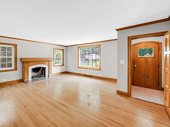 5th image of 6622 N Hiawatha Ave