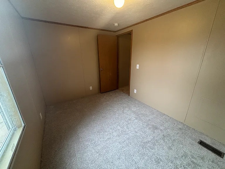 6 Pioneer Village Trailer Ct #13 — Photo 9