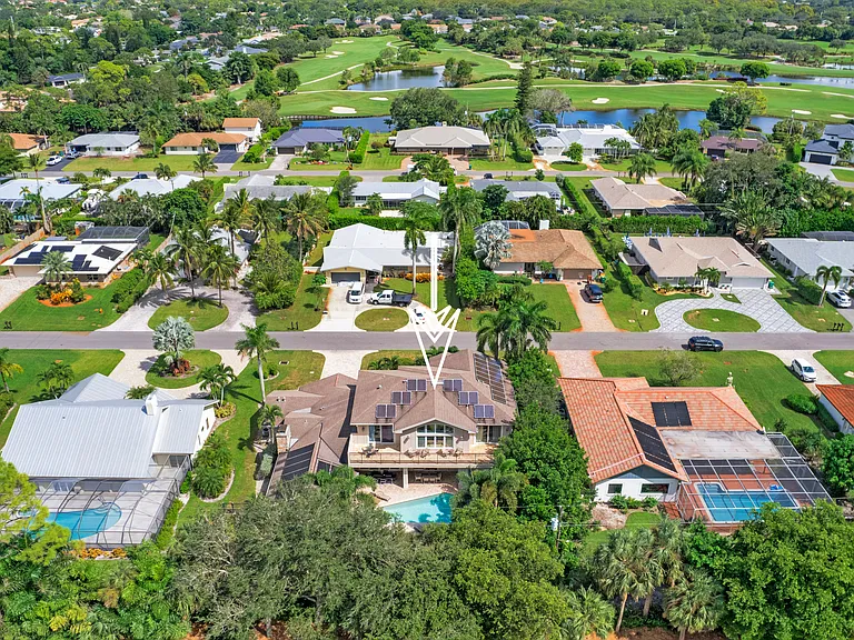445 Palm River Blvd — Photo 22