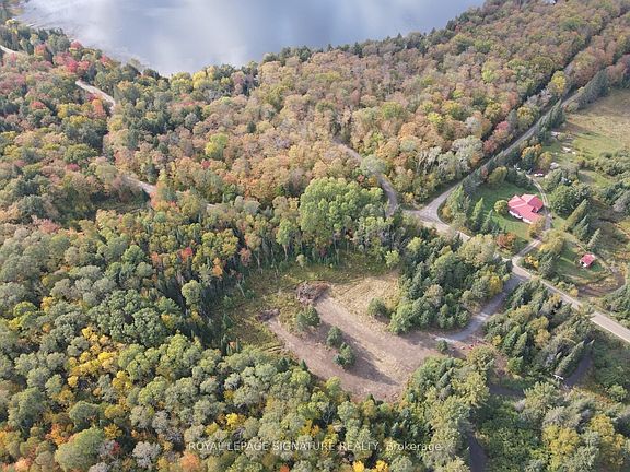 3rd image of 938 Bartlett Lake Rd