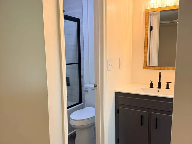 114 Langley Dr #B — Photo 5