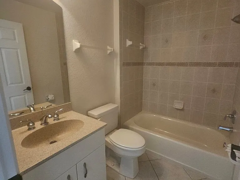 16 Donlon Dr #B — Photo 11