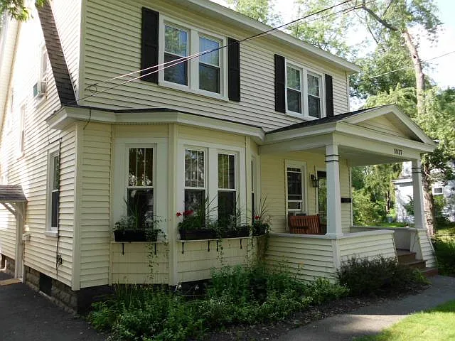 1037 Van Antwerp Rd #2 — Photo 3