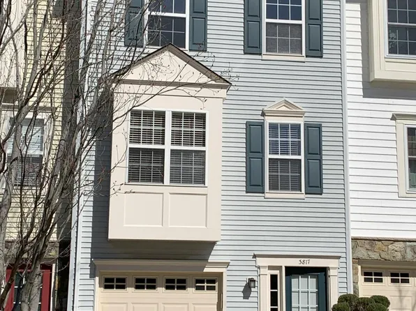 3817 Watkins Mill Dr, Alexandria, VA 22304