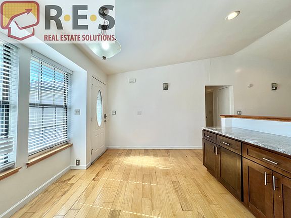 5th image of 5339 S Uravan Ct