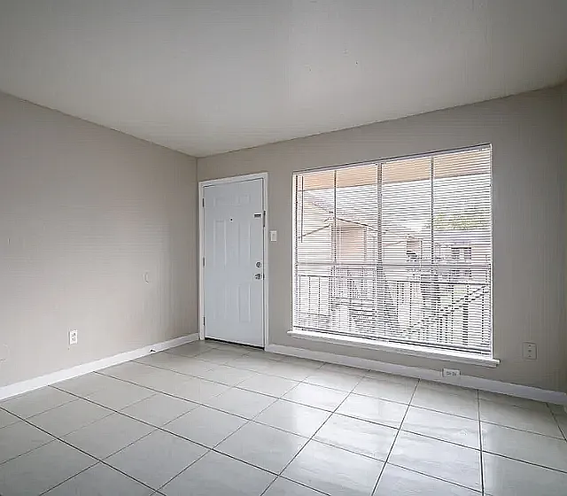 ASHFORD CASA SERENA INTERIOR