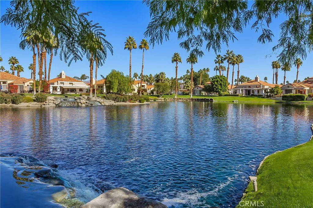 3 bed, 2.5 bath, 1621 sqft, $3,375 — Photo 1