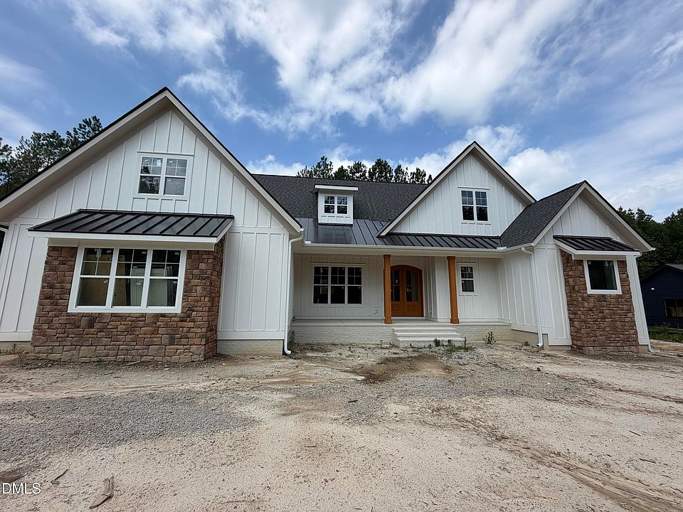 1st image of 326 Slocum Dr
