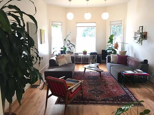 3634 NE Cleveland Ave — Photo 3