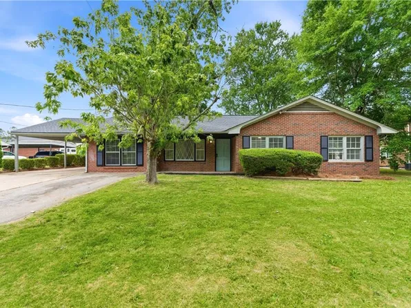 393 Old Acworth Rd, Dallas, GA 30132