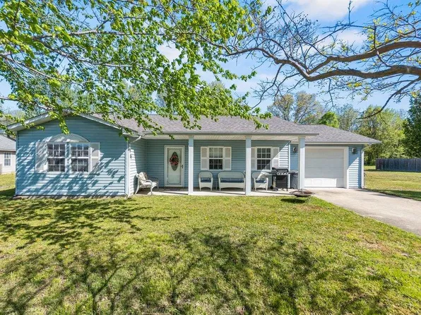 1306 Susan St, Dexter, MO 63841