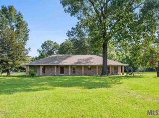 4371 Yardley Dr, Slaughter, LA 70777