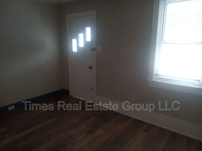 206 W Railroad St — Photo 15