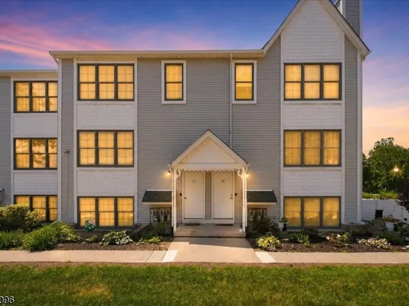 94 Burlington Ct #94, Hamburg Boro, NJ 07419