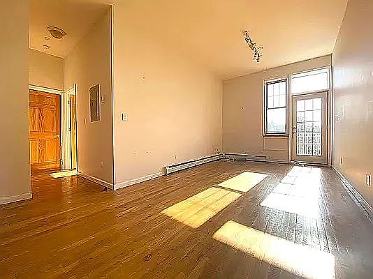 1st image of 366 Menahan St #3