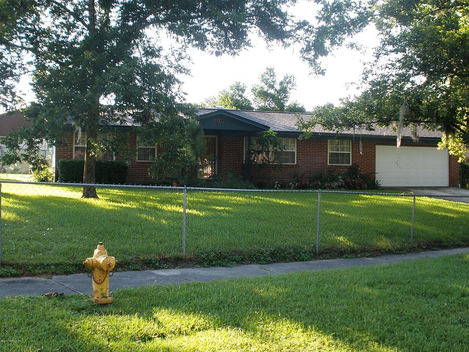 1st image of 1105 Knoll Dr W