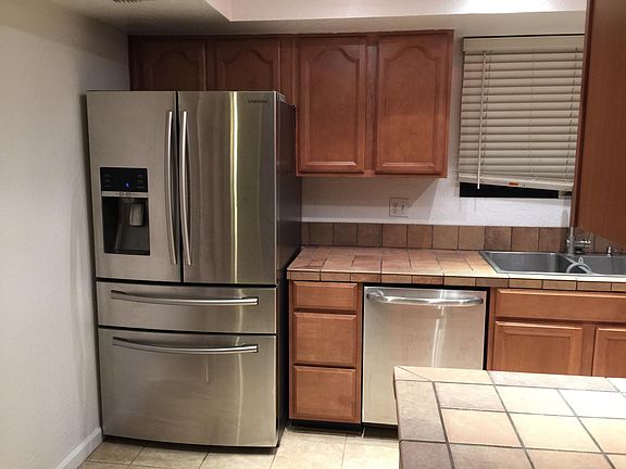5th image of 8438 E San Miguel Ave