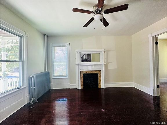 5th image of 32 Hooker Avenue