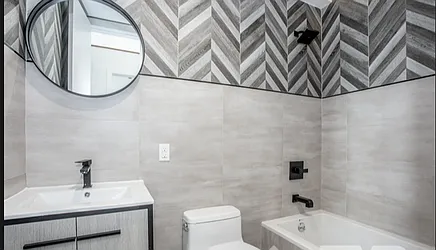 Rented by Loom Capital Group Inc.