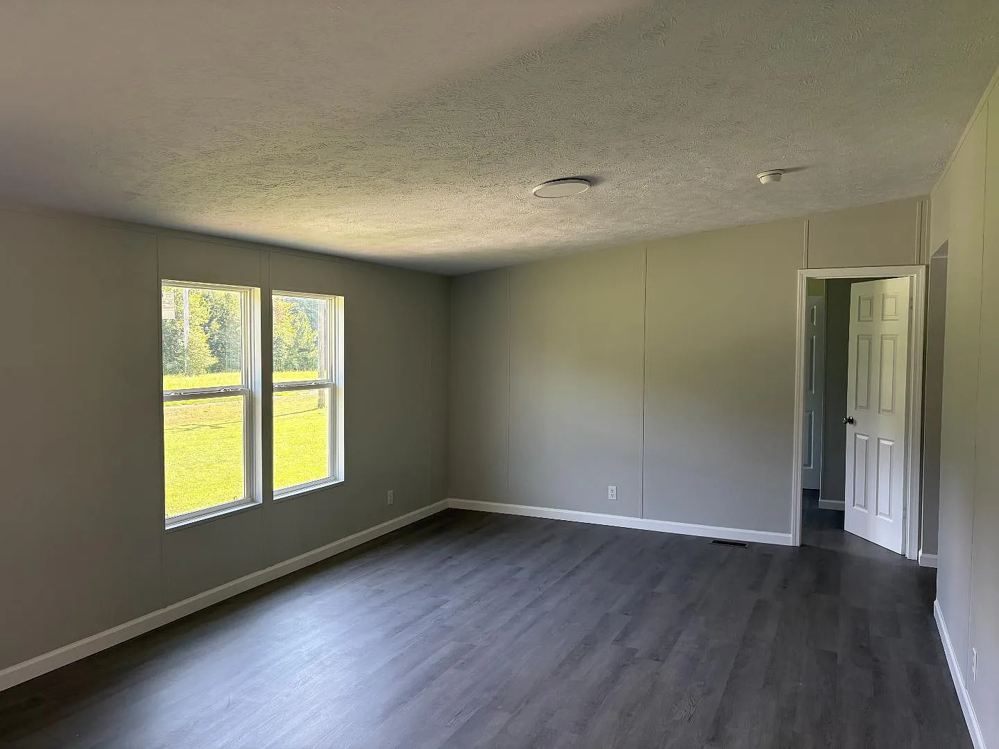 823 Poplar St - 500 Millpond Road — Photo 3