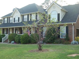 217 Oakhaven Ct, Stockbridge, GA 30281