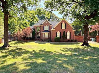 1816 New Riverdale Rd, Germantown, TN 38138