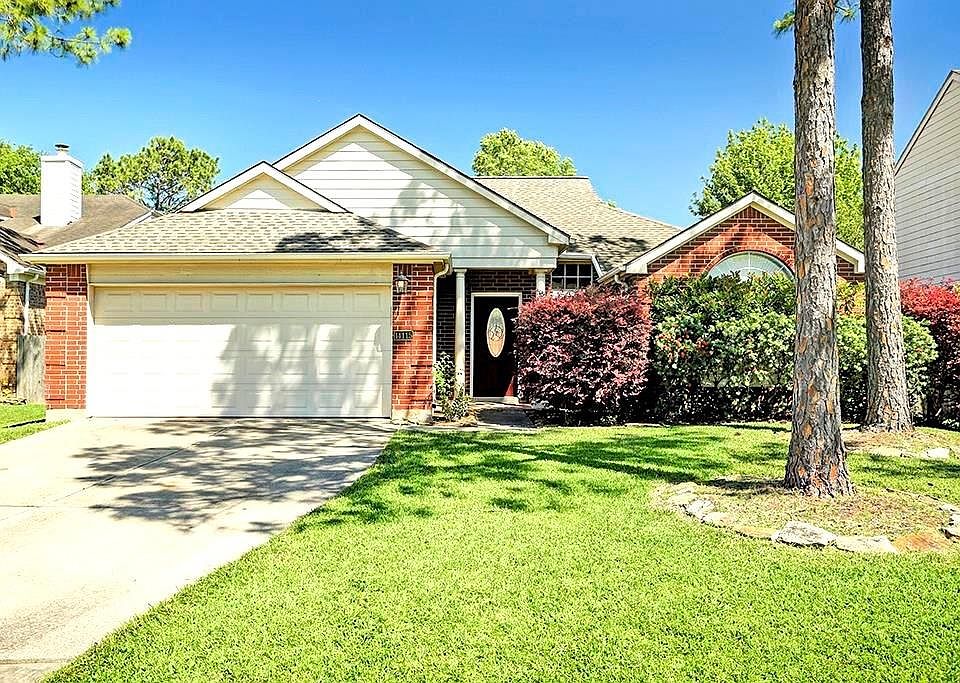 1st image of 14115 Cascade Falls Dr