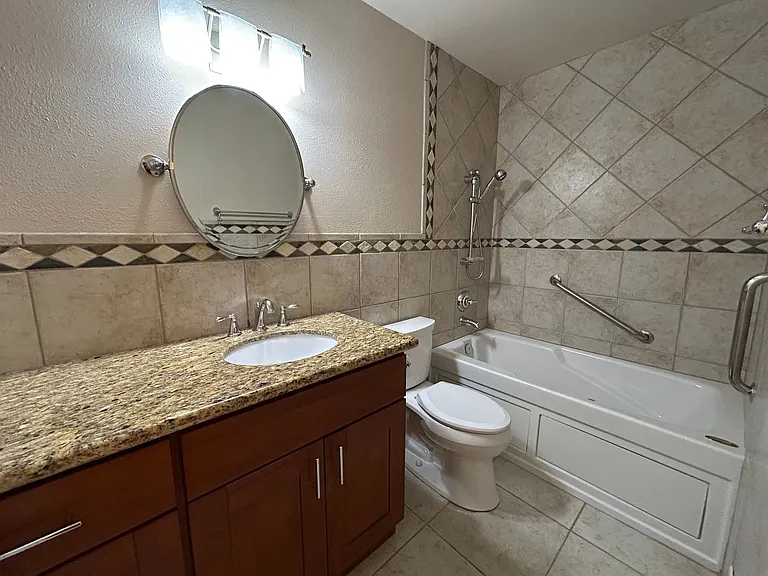 329 Oak Leaf Cir — Photo 21
