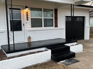 406 W 10th St, Stroud, OK 74079