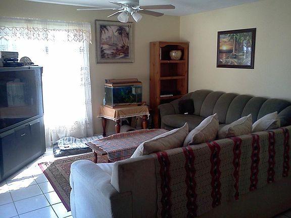 2nd image of 2633 Bay Leaf Dr