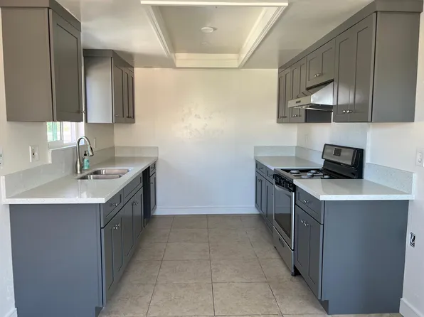 2054 S Nautical St APT 4, Anaheim, CA 92802