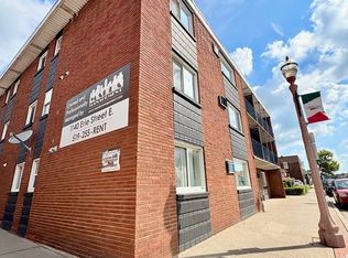 1140 Erie St E #104, Windsor, ON N9A 3Z3