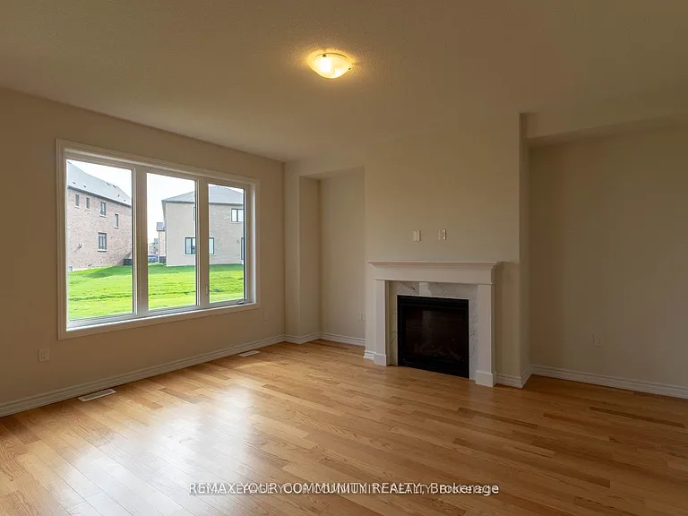 43 Tweedhill Ave — Photo 13
