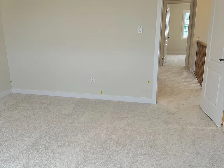 42 Rowlock St — Photo 13