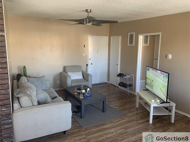1st image of 805 Glenway Dr