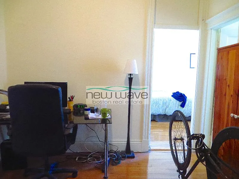 Studio, 500 sqft, $2,300 — Photo 4