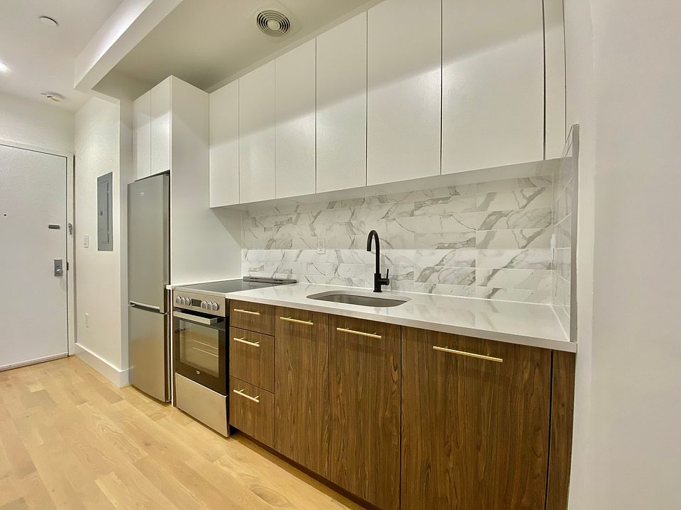 1st image of 732 Saint Marks Ave #31B