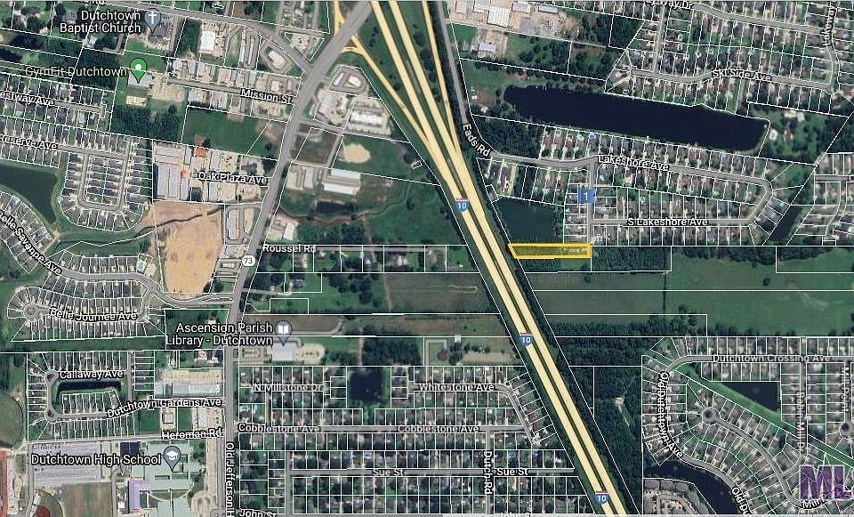 2nd image of 13365 W Lakeshore Dr