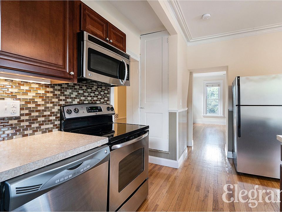 1st image of 98 Palisade St Floor 2