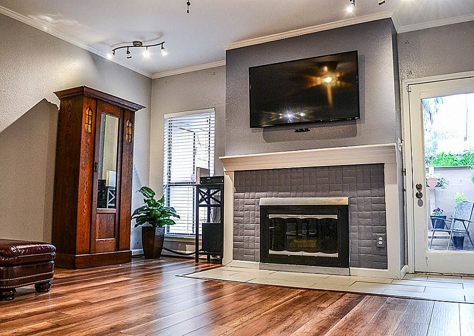 1st image of 2125 Augusta Dr APT 75