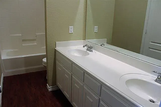 5515 Paladium Dr — Photo 8