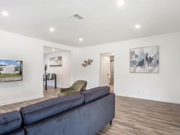 121 George Bush Blvd