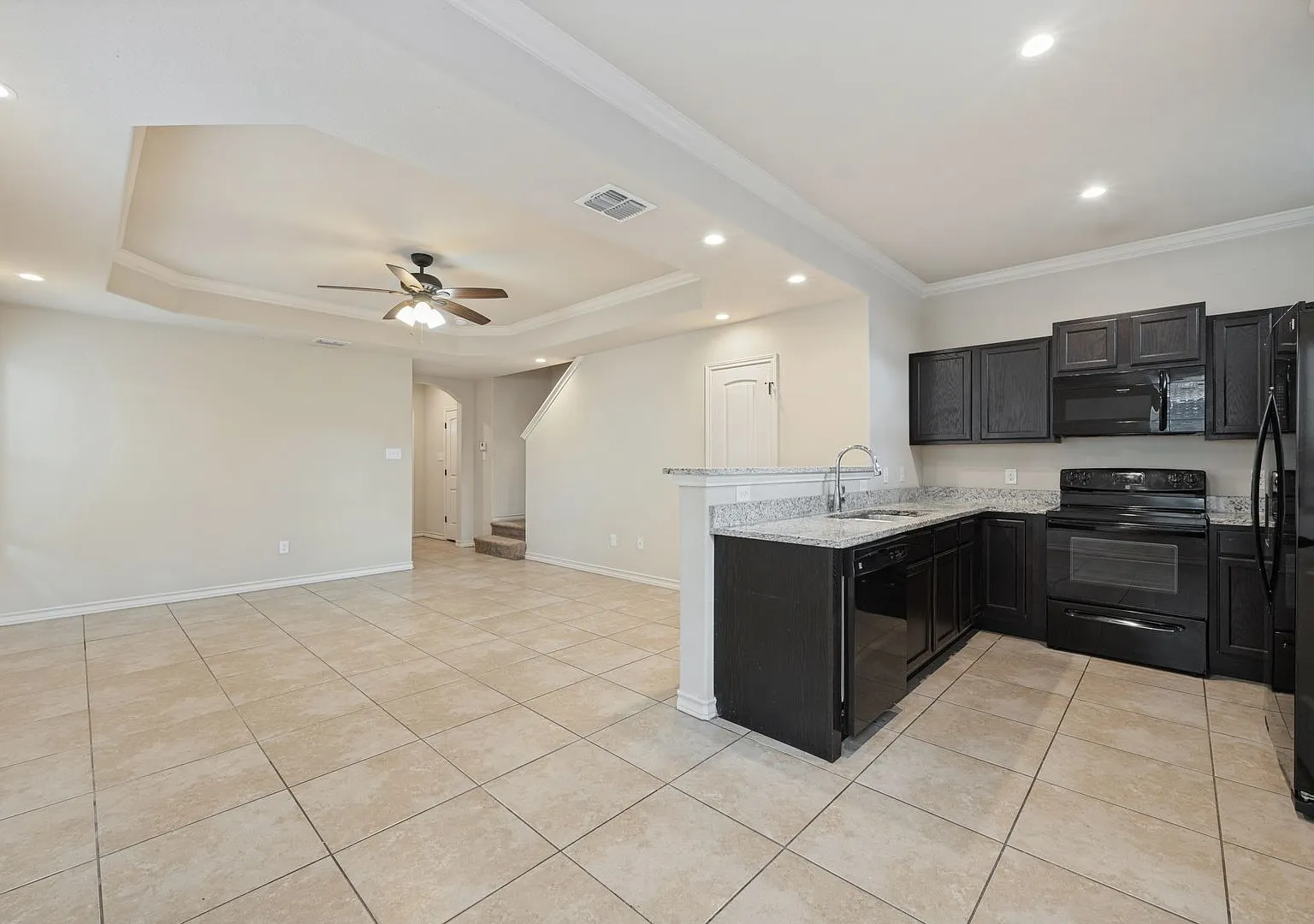 7042-LD — Photo 3