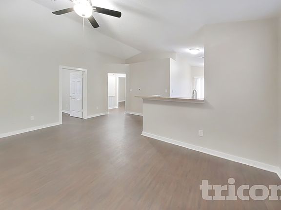 3rd image of 3247 Jorns St