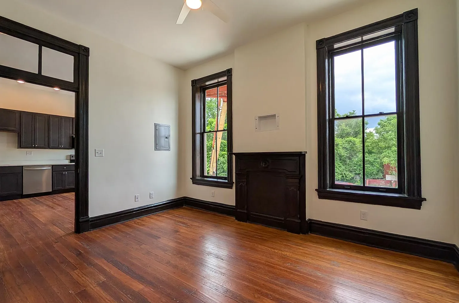 1 bed, $920 — Photo 2
