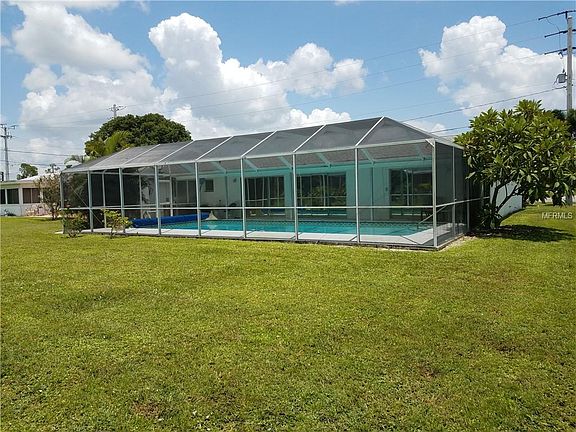3rd image of 3117 Port Charlotte Blvd