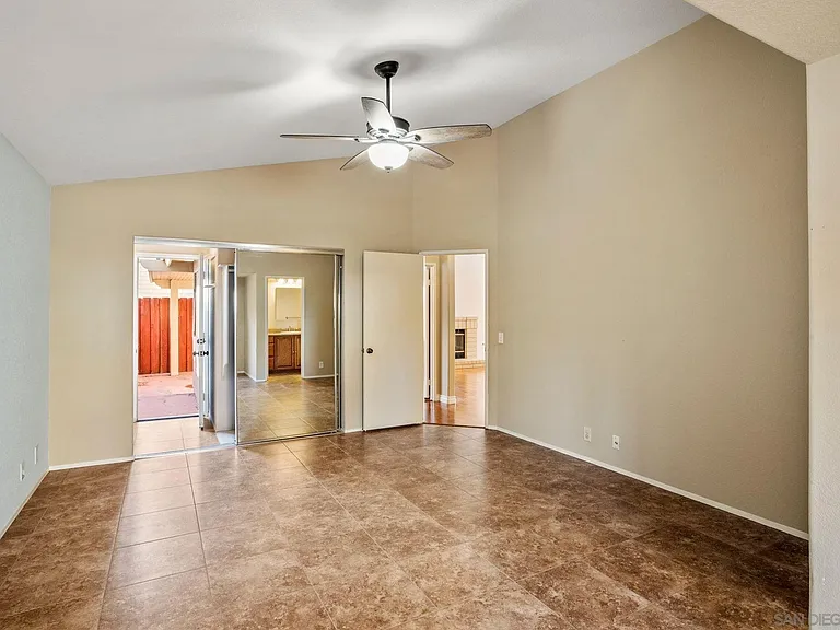 2129 Domingo Gln — Photo 15