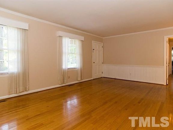 5th image of 3406 Forest Rd