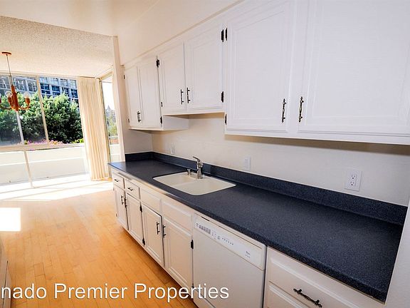 5th image of 1730 Avenida Del Mundo Unit 106
