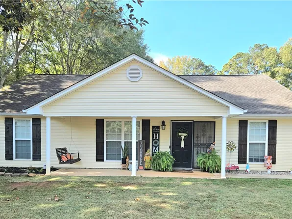 374 Lee Road 187, Opelika, AL 36804